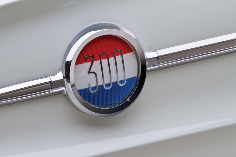  Chrysler 300H Convertible 1962 года  (фото 21 из 25)